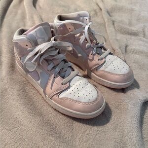 Jordan Kids Sneakers in Light Pink and White
